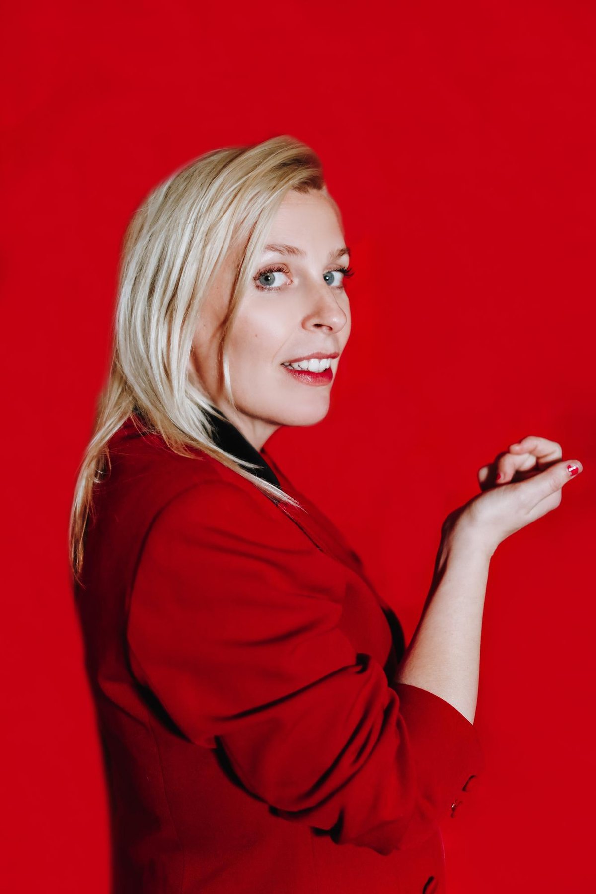 Sara Pascoe (c) Rachel Sherlock